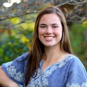 Meet your Posher, Lauren